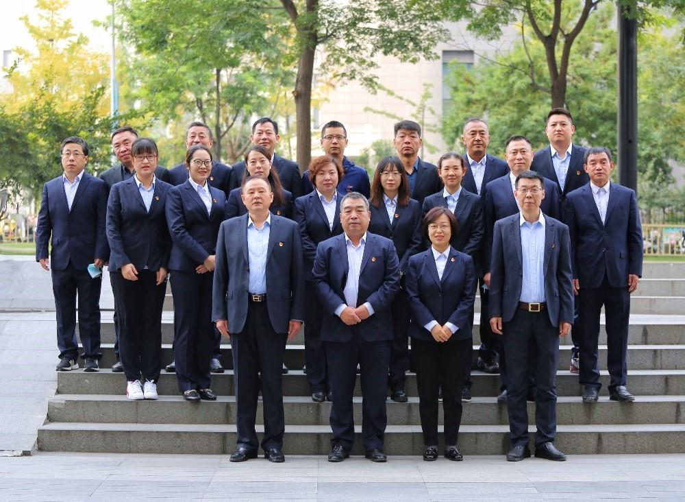 多元團(tuán)隊(duì)凝合力，同舟共濟(jì)揚(yáng)帆起